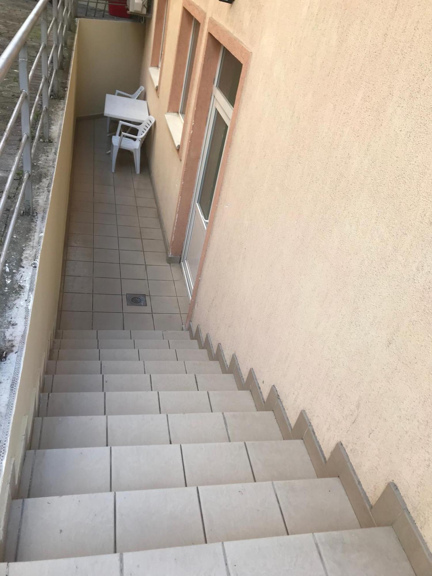 Sani Suteren Apartment Skopje Bagian luar foto