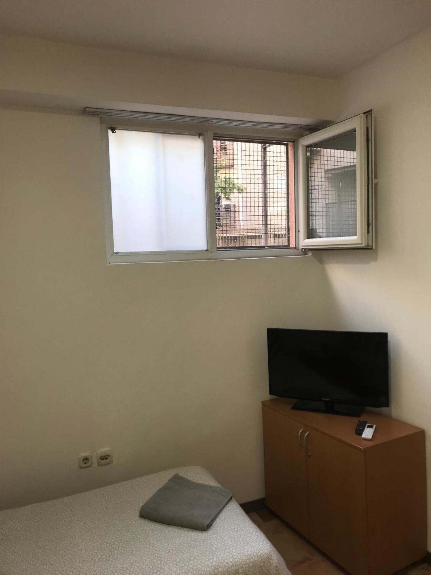 Sani Suteren Apartment Skopje Bagian luar foto